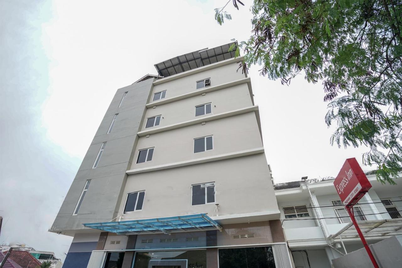 Oyo 616 Express Inn ปาเลมบัง ภายนอก รูปภาพ