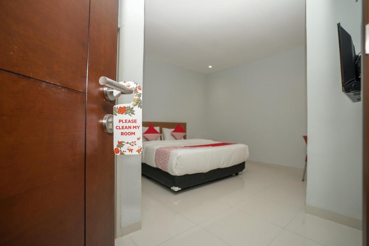 Oyo 616 Express Inn ปาเลมบัง ภายนอก รูปภาพ
